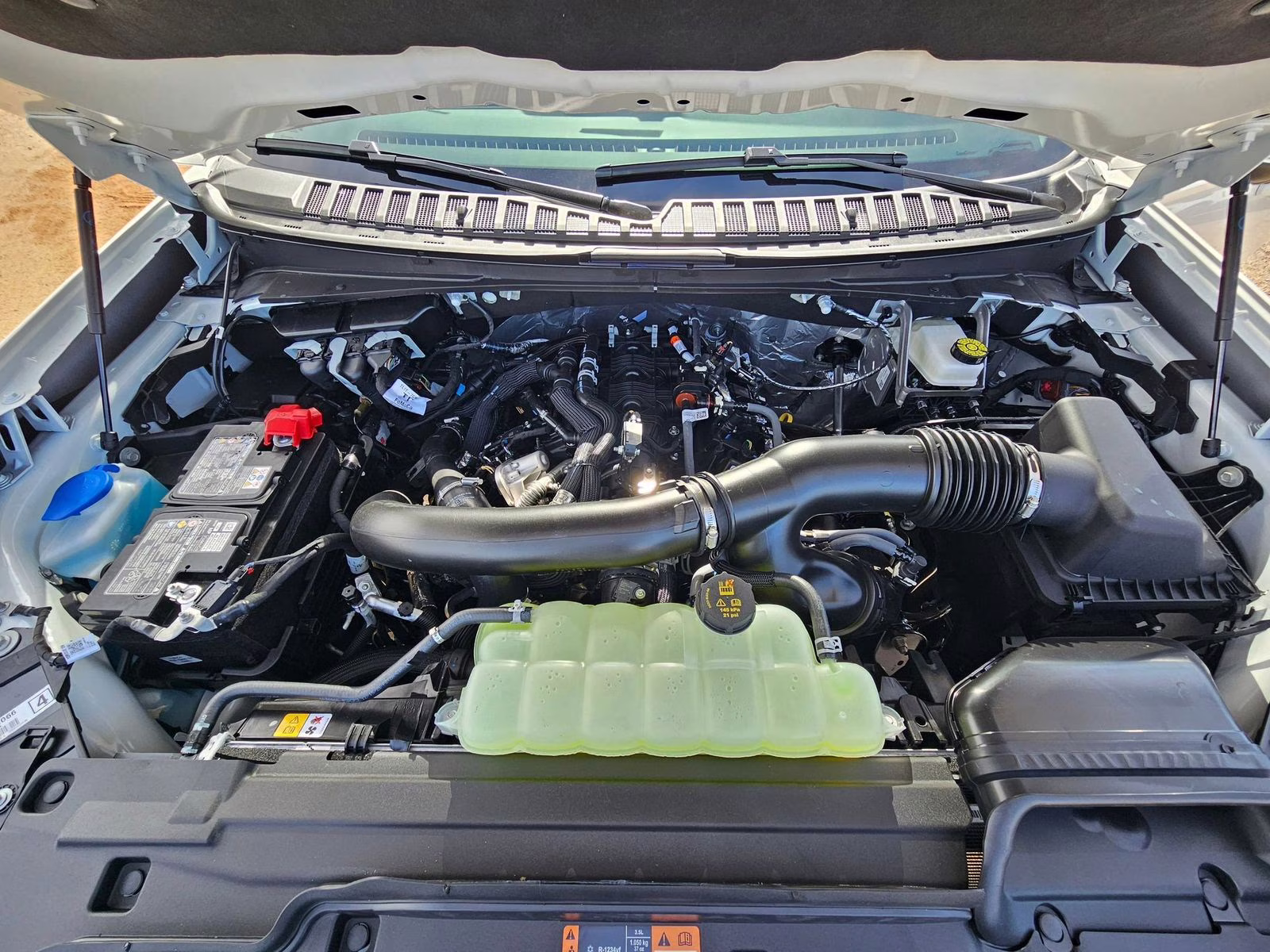 2026 White Metallic Ford Expedition Tremor 4X4 SUV