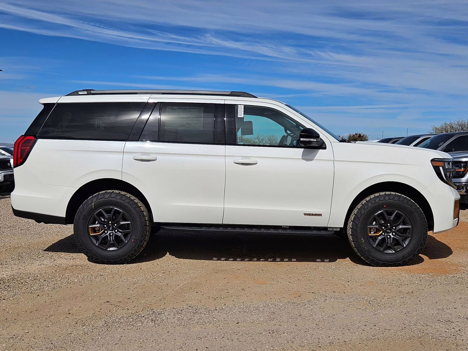 2026 White Metallic Ford Expedition Tremor 4X4 SUV
