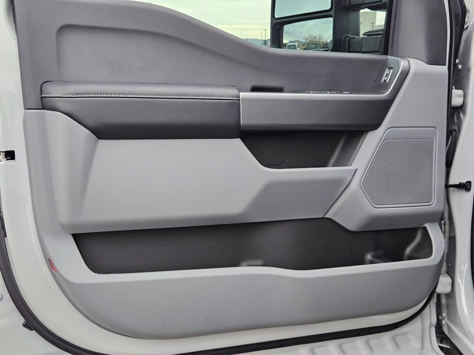 2026 Avalanche Ford Super Duty F-250 SRW XL 4X4 Truck