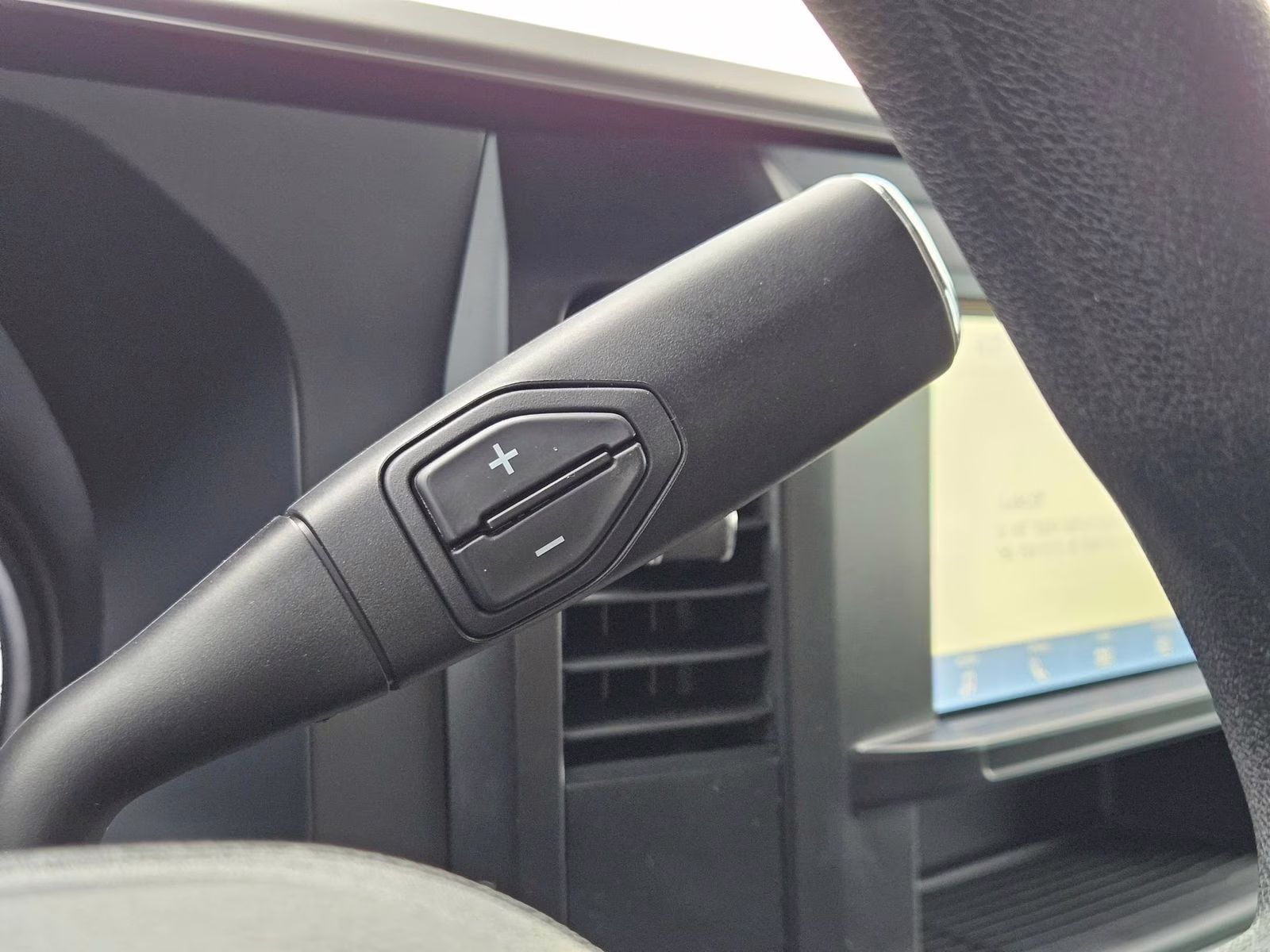 2026 Avalanche Ford Super Duty F-250 SRW XL 4X4 Truck