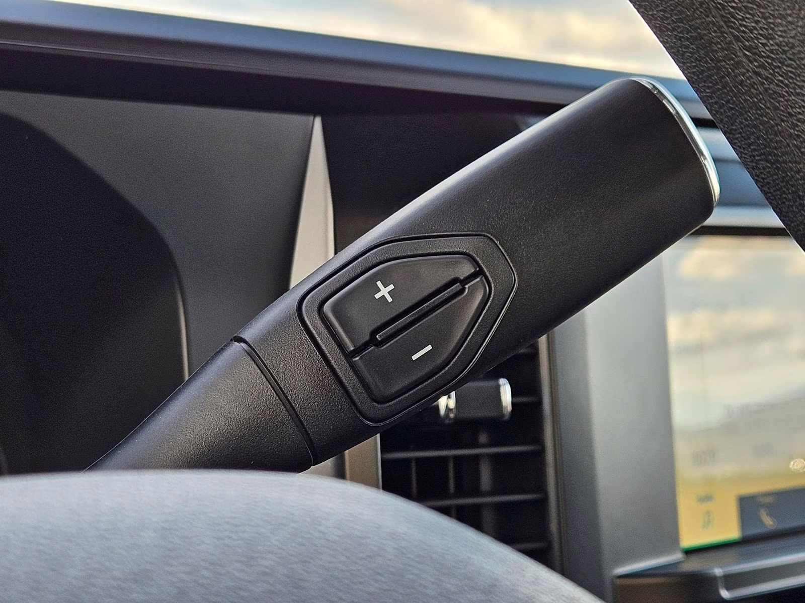 2026 Black Metallic Ford Super Duty F-250 SRW XL 4X4 Truck