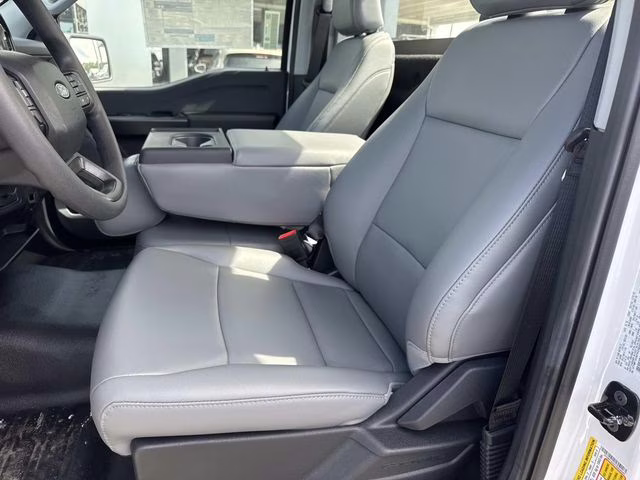 2026 Oxford White Ford F-150 XL RWD Truck