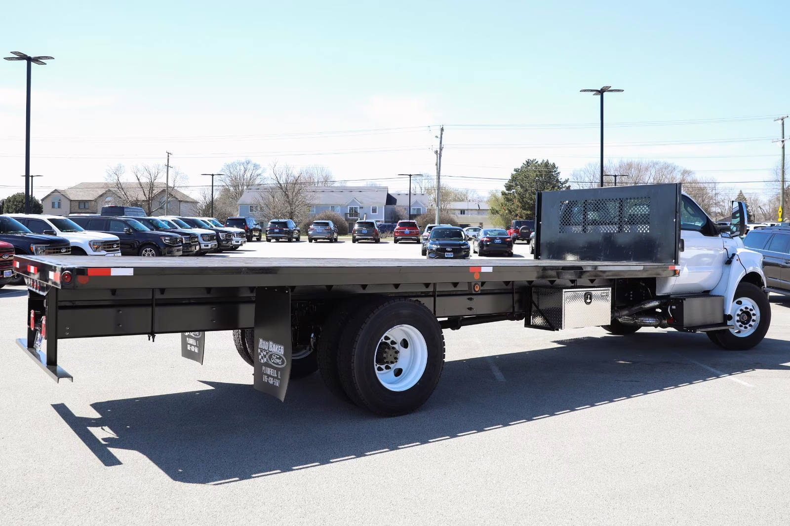 2027 Oxford White Ford F-650 Straight Frame Base RWD Truck