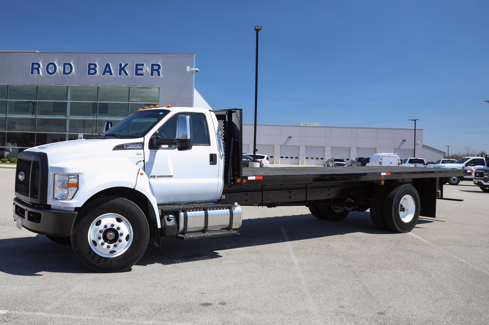 2027 Oxford White Ford F-650 Straight Frame Base RWD Truck