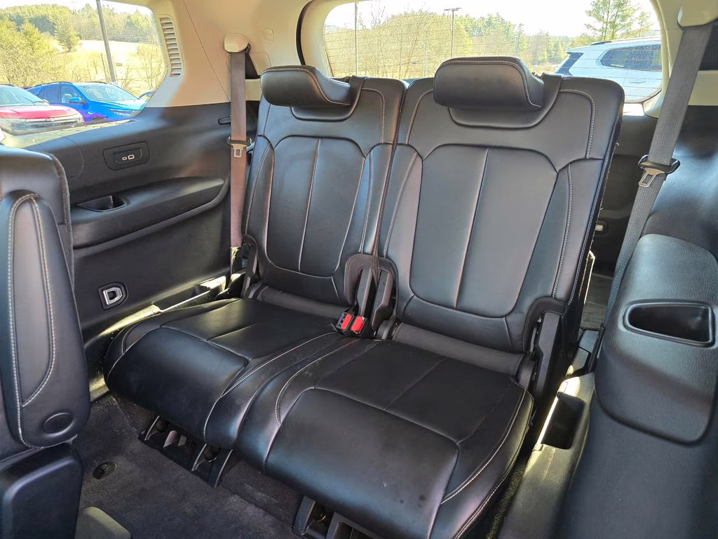 2021 Diamond Black Crystal Pearlcoat Jeep Grand Cherokee L Limited 4X4 SUV