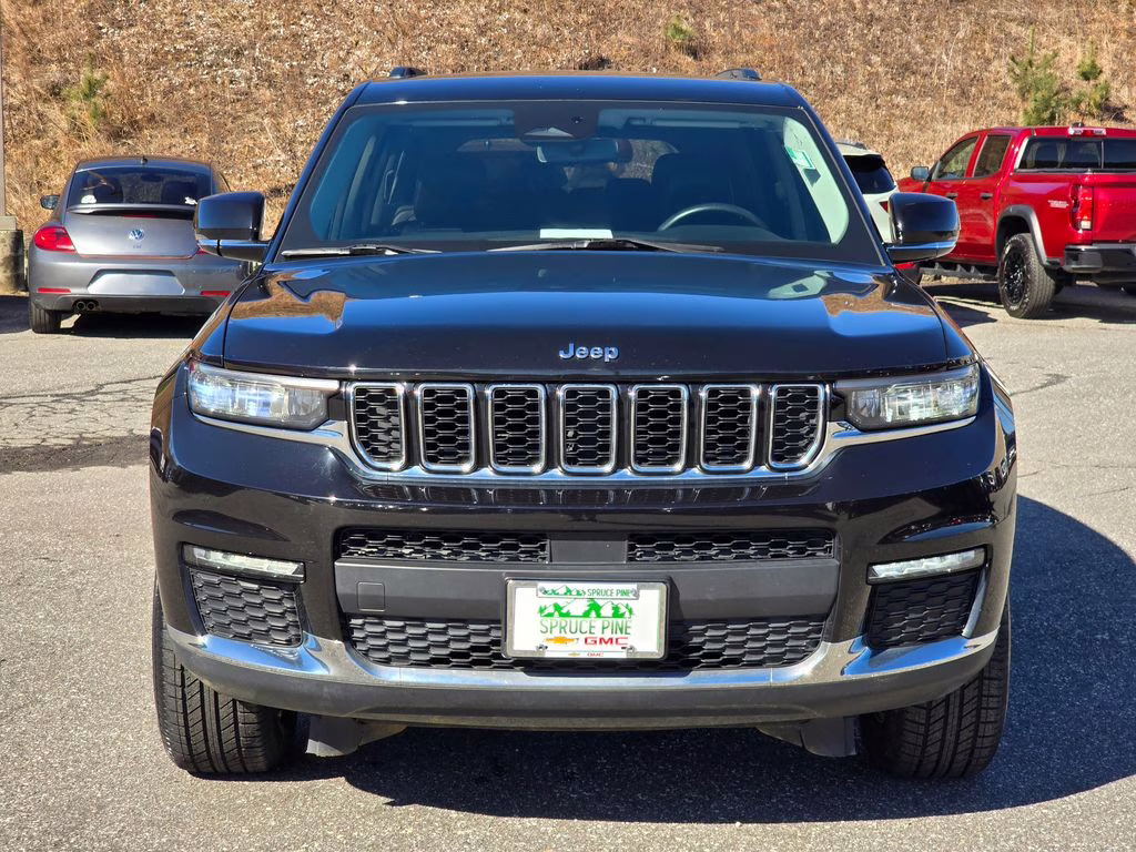 2021 Diamond Black Crystal Pearlcoat Jeep Grand Cherokee L Limited 4X4 SUV