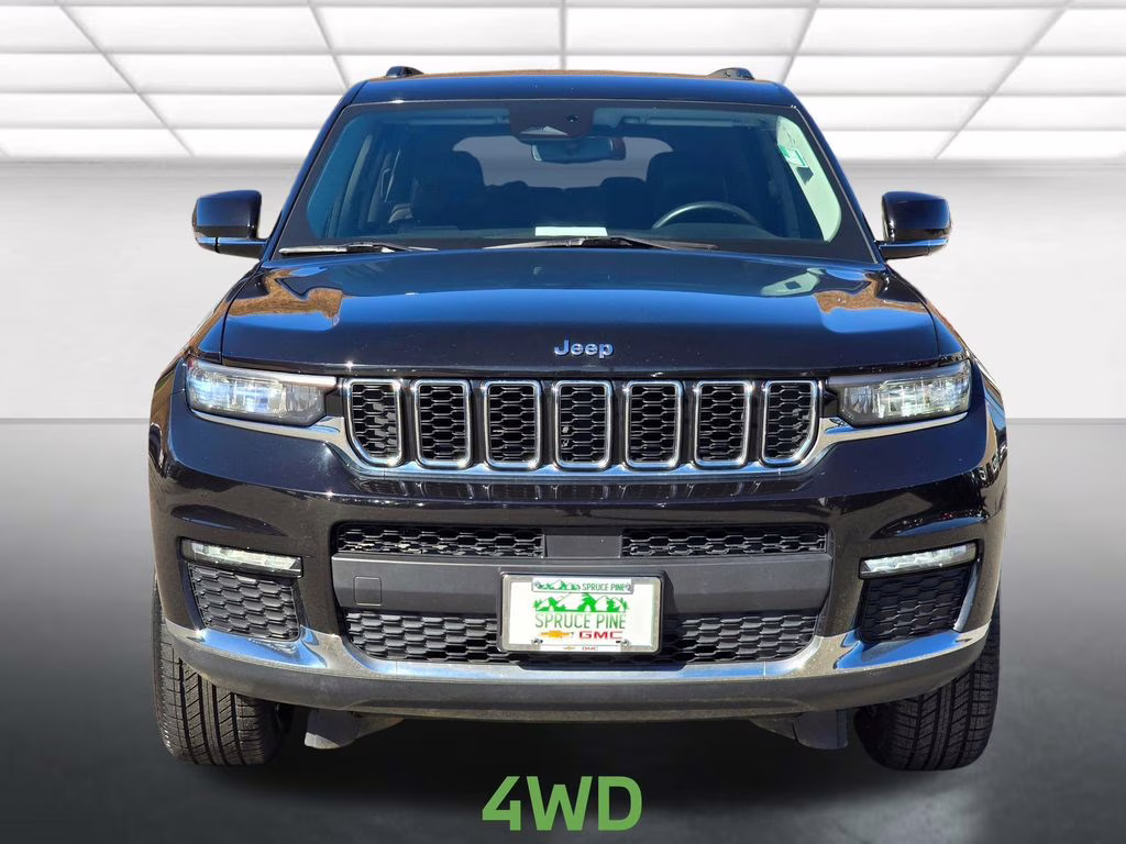 2021 Diamond Black Crystal Pearlcoat Jeep Grand Cherokee L Limited 4X4 SUV