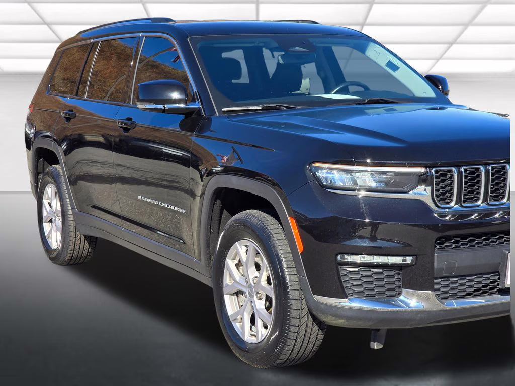 2021 Diamond Black Crystal Pearlcoat Jeep Grand Cherokee L Limited 4X4 SUV
