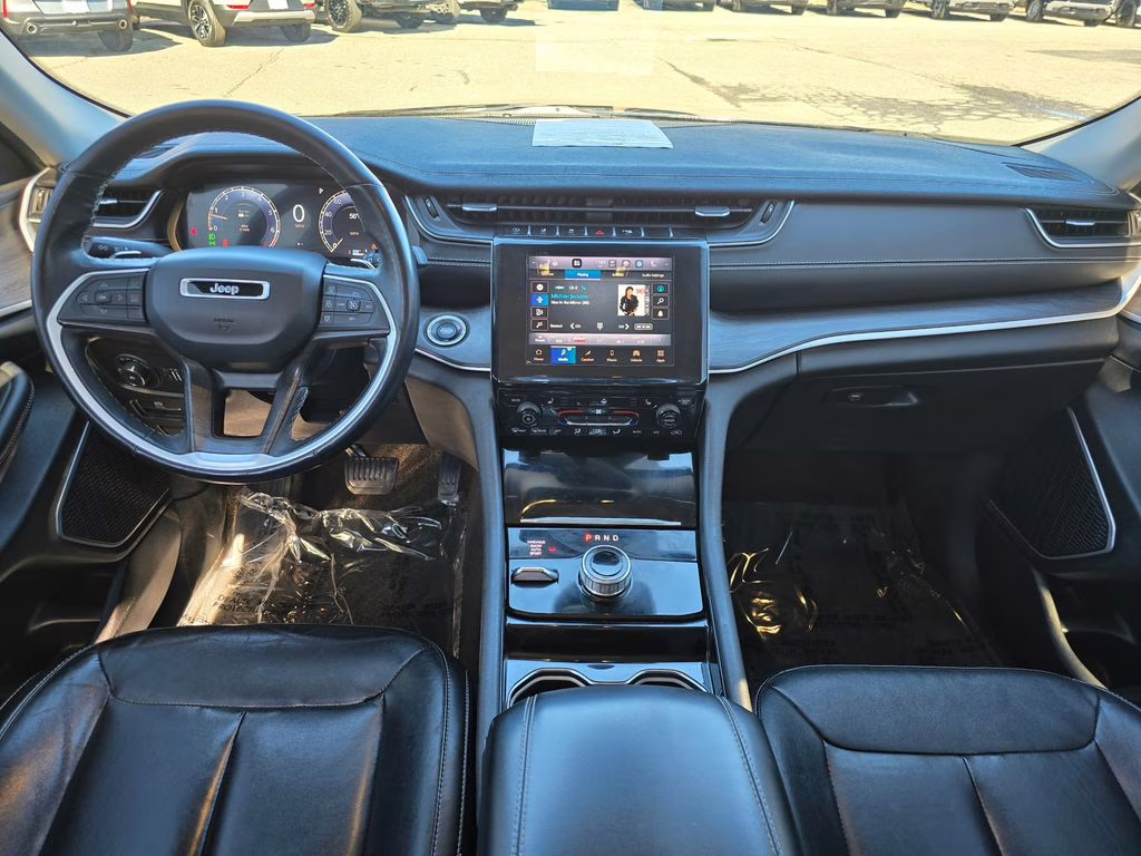 2021 Diamond Black Crystal Pearlcoat Jeep Grand Cherokee L Limited 4X4 SUV