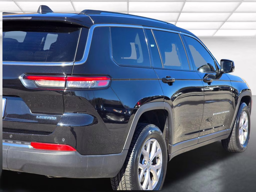 2021 Diamond Black Crystal Pearlcoat Jeep Grand Cherokee L Limited 4X4 SUV