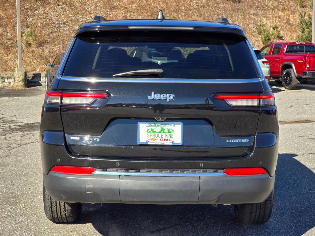 2021 Diamond Black Crystal Pearlcoat Jeep Grand Cherokee L Limited 4X4 SUV