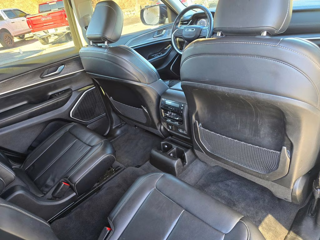2021 Diamond Black Crystal Pearlcoat Jeep Grand Cherokee L Limited 4X4 SUV