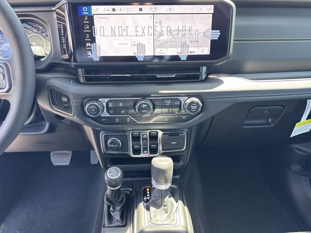 2026 41 Jeep Gladiator Sahara 4X4 Truck