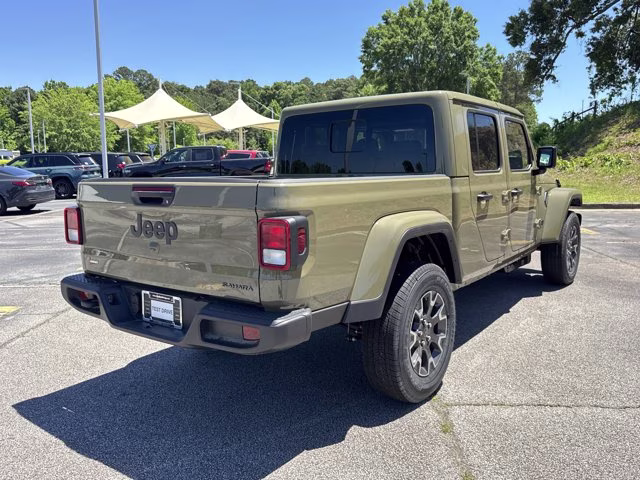 2026 41 Jeep Gladiator Sahara 4X4 Truck