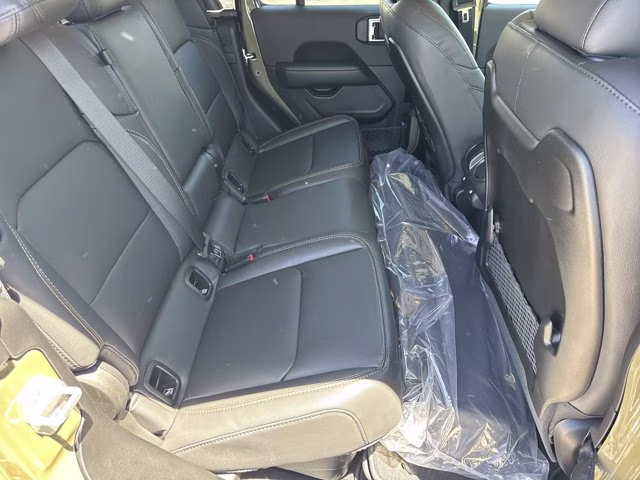 2026 41 Jeep Gladiator Sahara 4X4 Truck