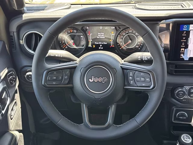 2026 41 Jeep Gladiator Sahara 4X4 Truck
