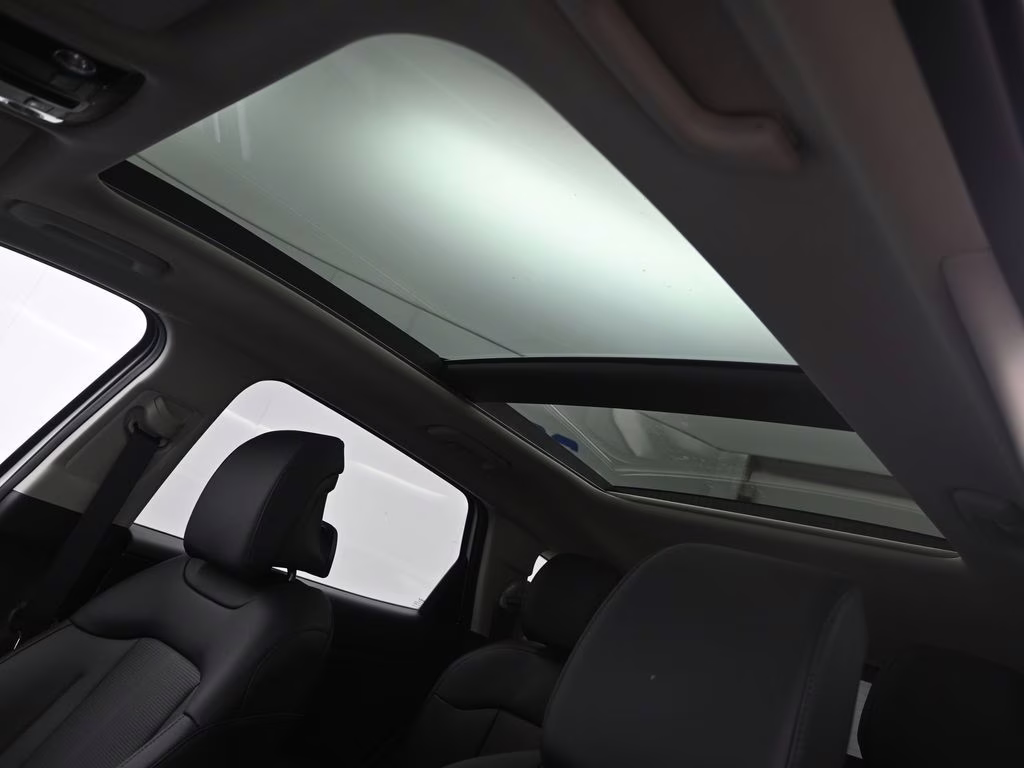 2026 Snow White Pearl Kia Sportage Hybrid EX AWD SUV