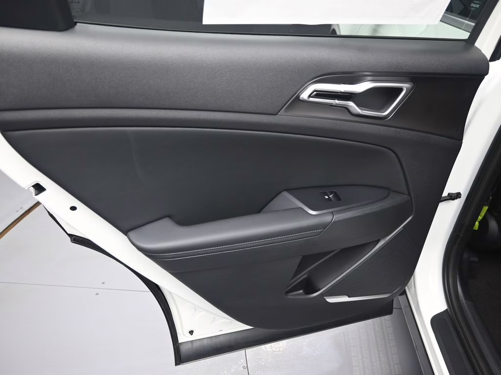 2026 Snow White Pearl Kia Sportage Hybrid EX AWD SUV