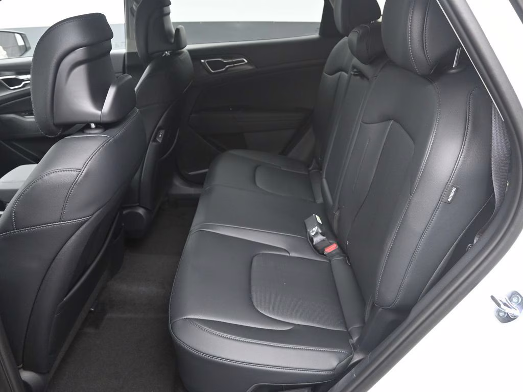 2026 Snow White Pearl Kia Sportage Hybrid EX AWD SUV