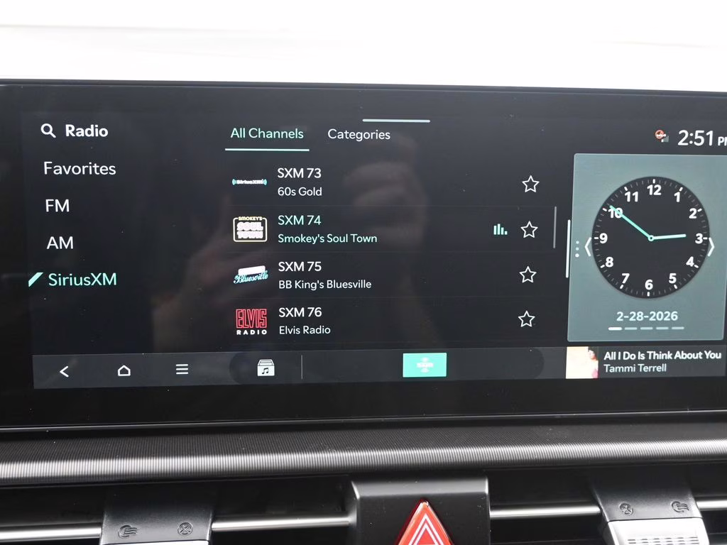 2026 Snow White Pearl Kia Sportage Hybrid EX AWD SUV