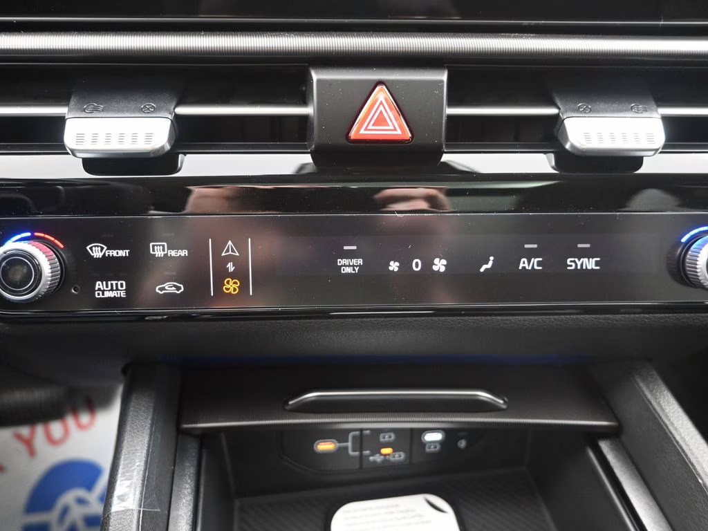 2026 Snow White Pearl Kia Sportage Hybrid EX AWD SUV