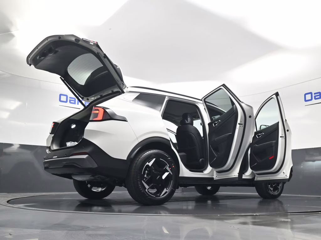 2026 Snow White Pearl Kia Sportage Hybrid EX AWD SUV
