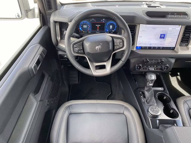 2026 Oxford White Ford Bronco Outer Banks 4X4 SUV