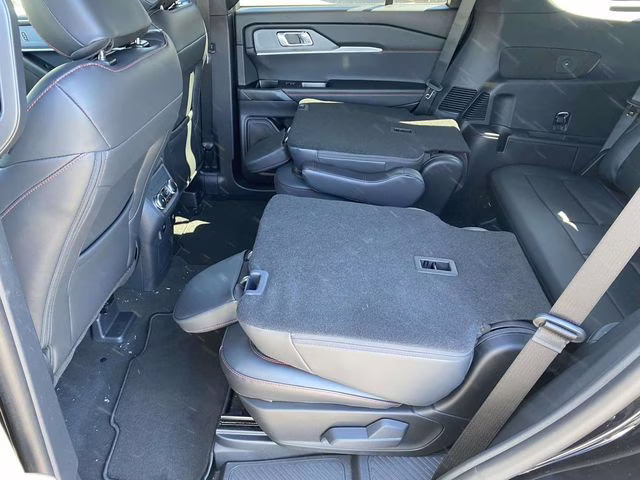 2026 Black Metallic Ford Explorer ST-Line RWD SUV