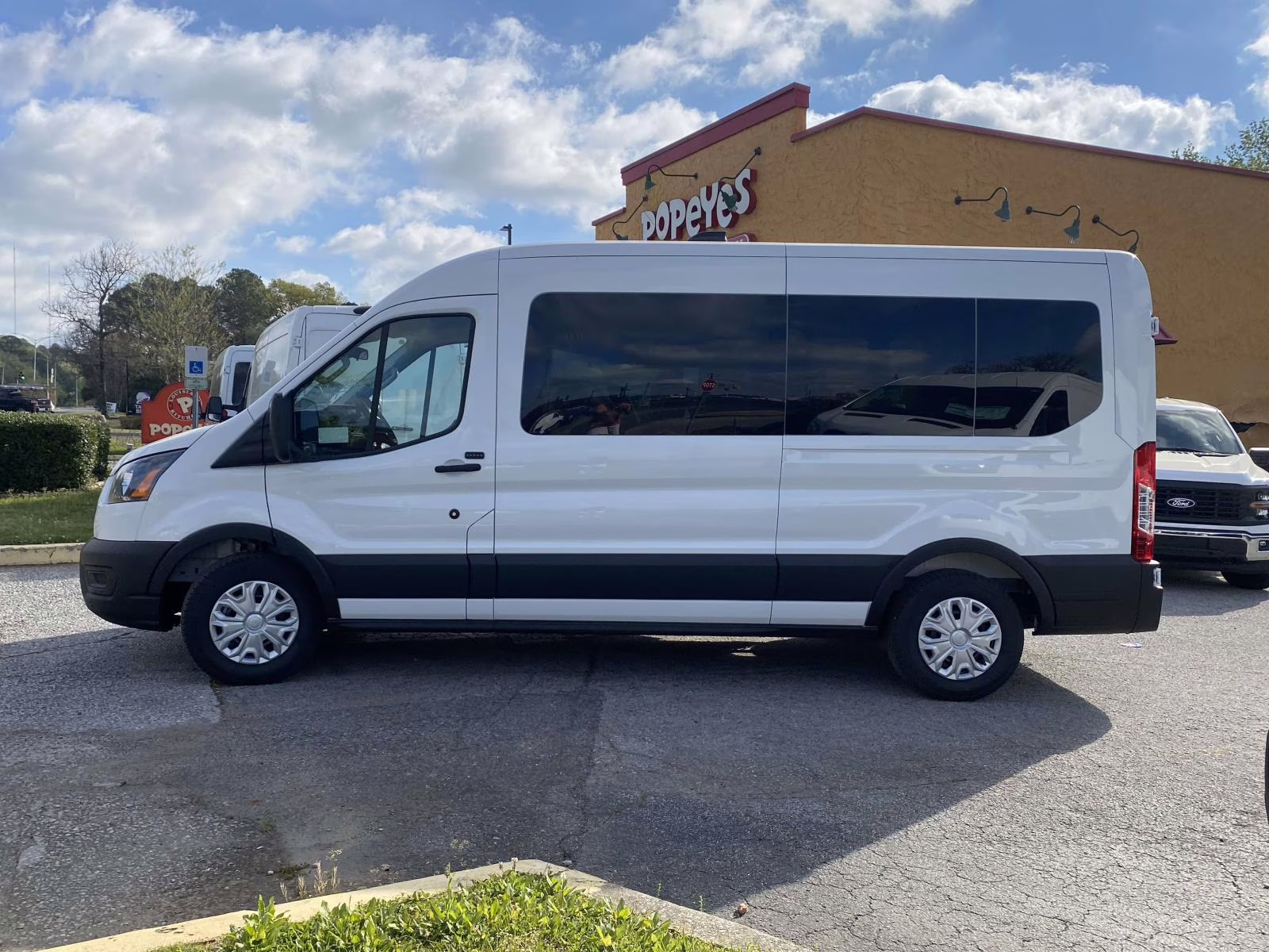 2026 Oxford White Ford Transit-350 XL RWD Crossover