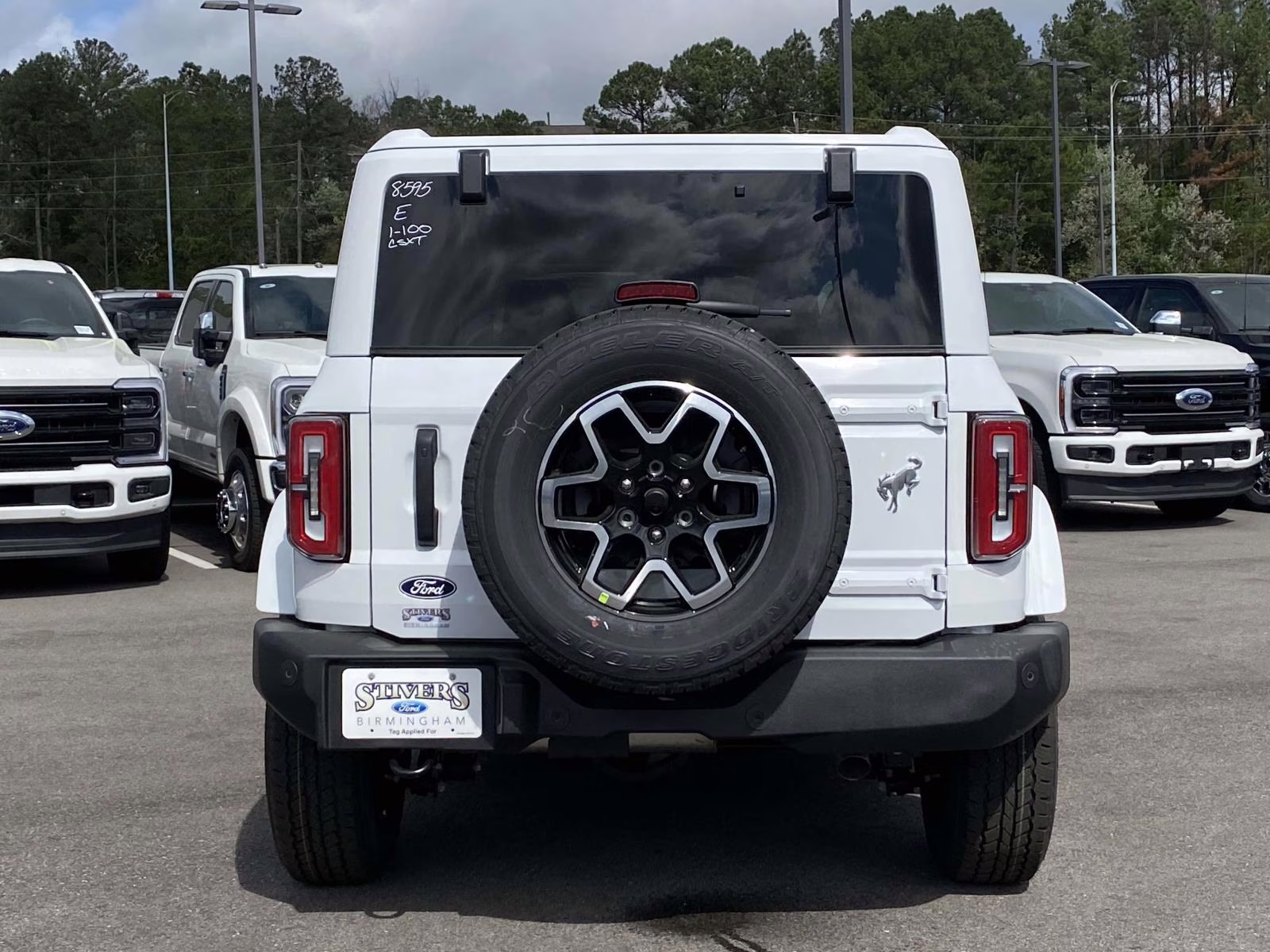2026 Oxford White Ford Bronco Outer Banks 4X4 SUV