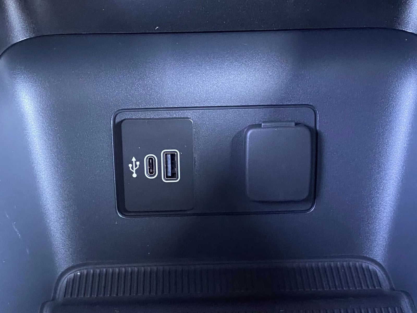 2026 Black Metallic Ford Explorer ST-Line RWD SUV