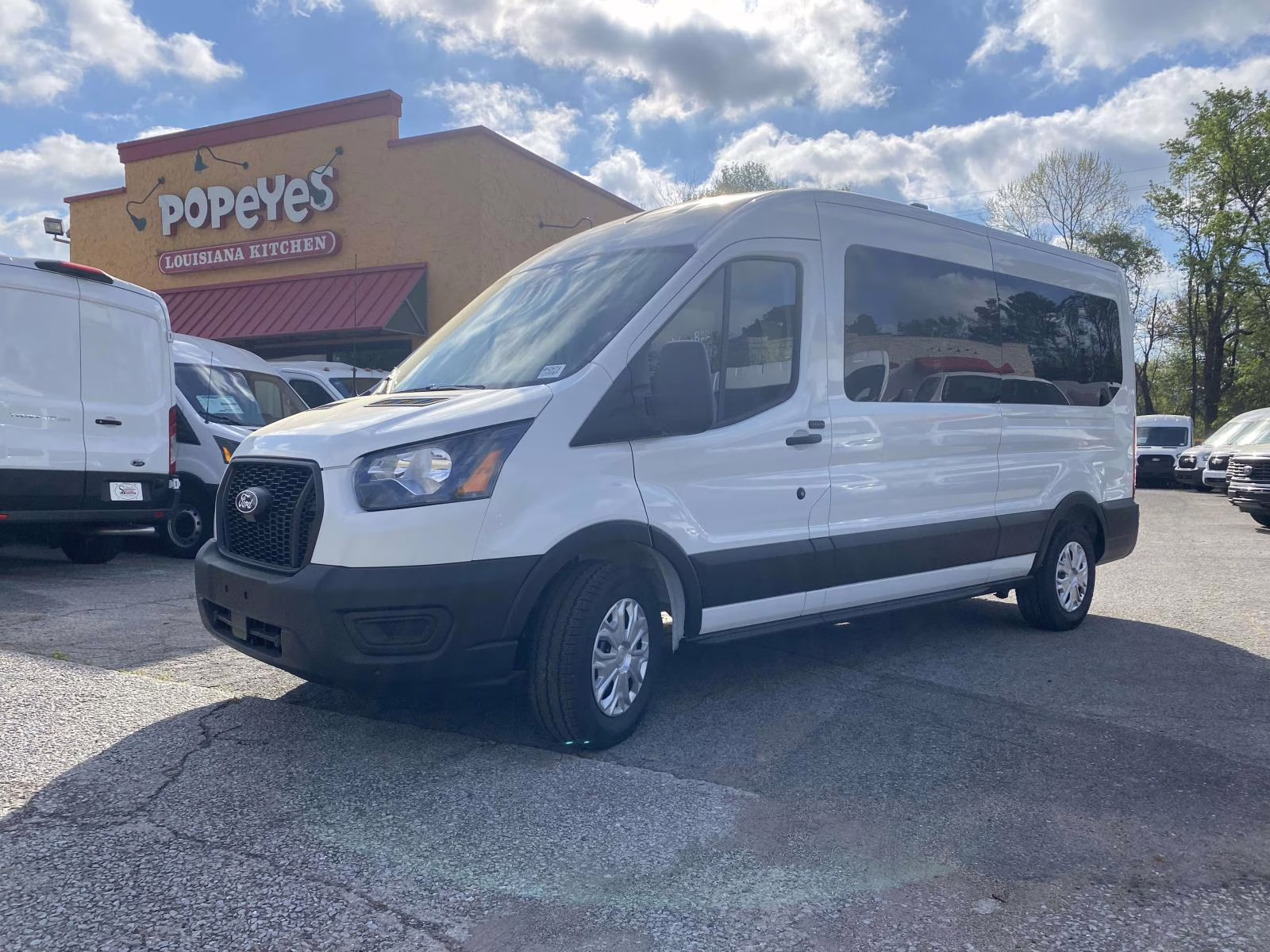 2026 Oxford White Ford Transit-350 XL RWD Crossover