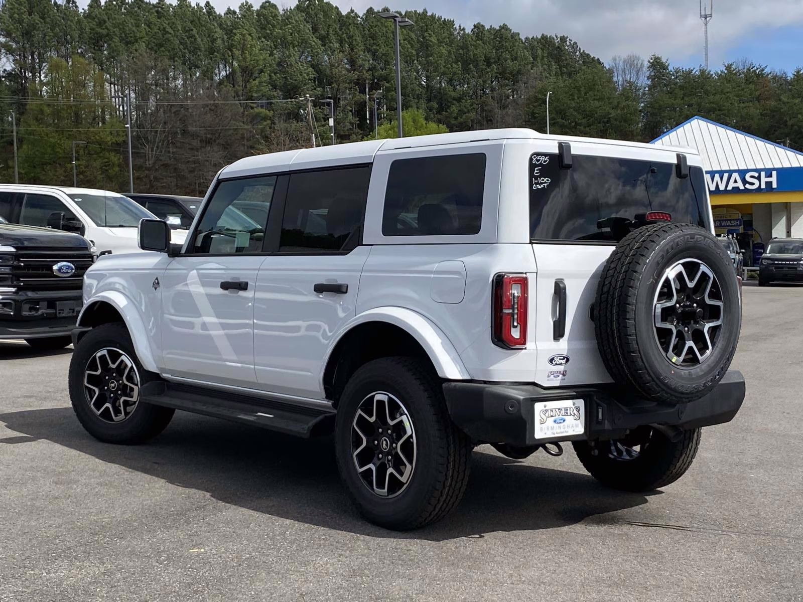 2026 Oxford White Ford Bronco Outer Banks 4X4 SUV
