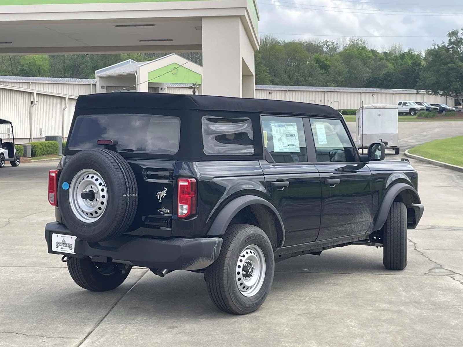 2025 Shadow Black Ford Bronco Base 4X4 SUV