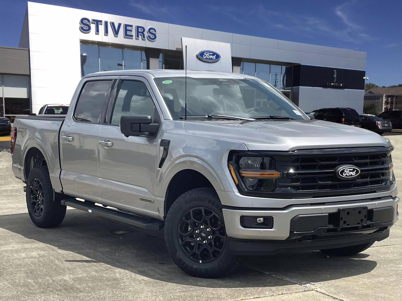2025 Iconic Silver Metallic Ford F-150 XLT 4X4 Truck