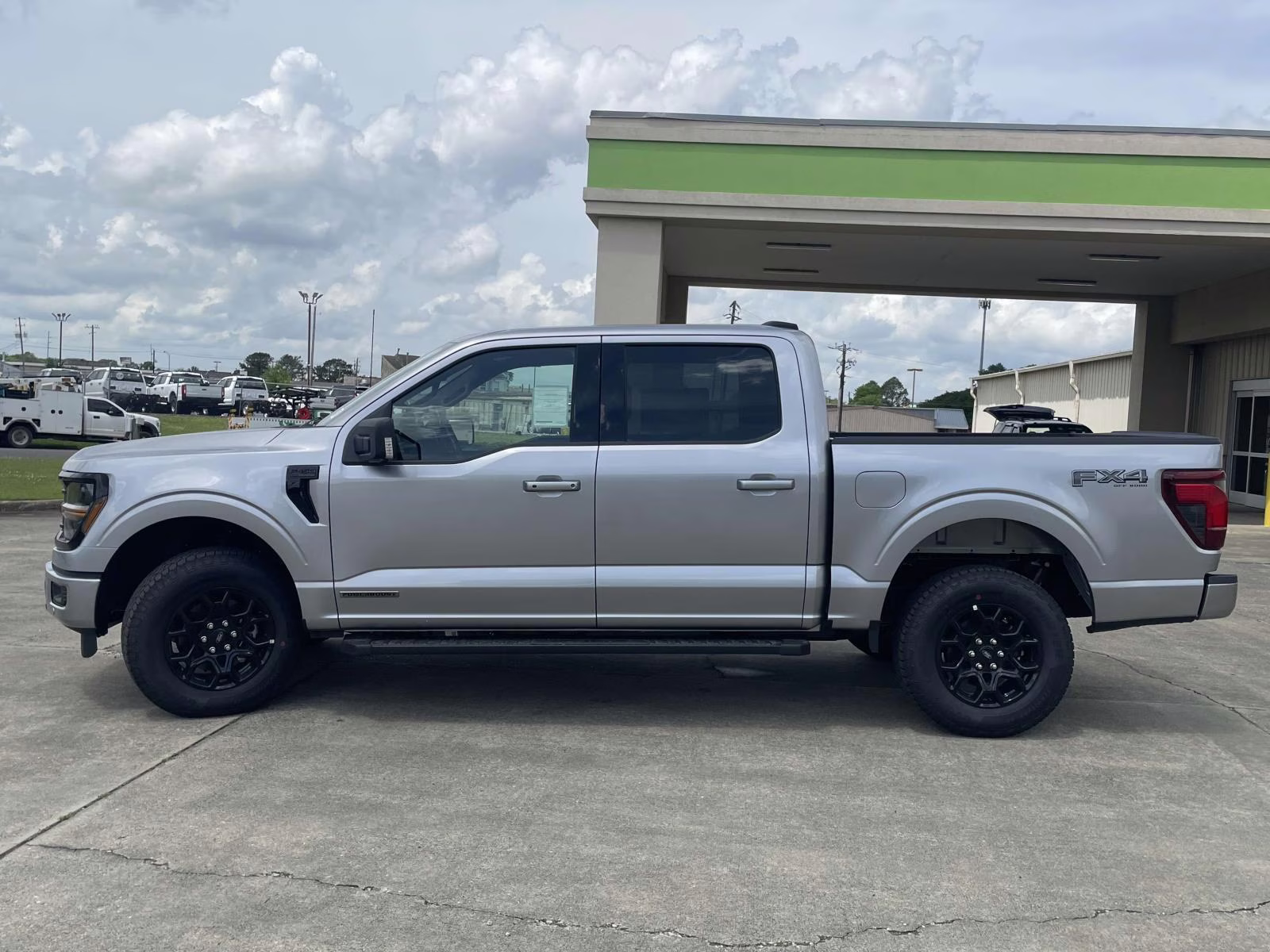 2025 Iconic Silver Metallic Ford F-150 XLT 4X4 Truck