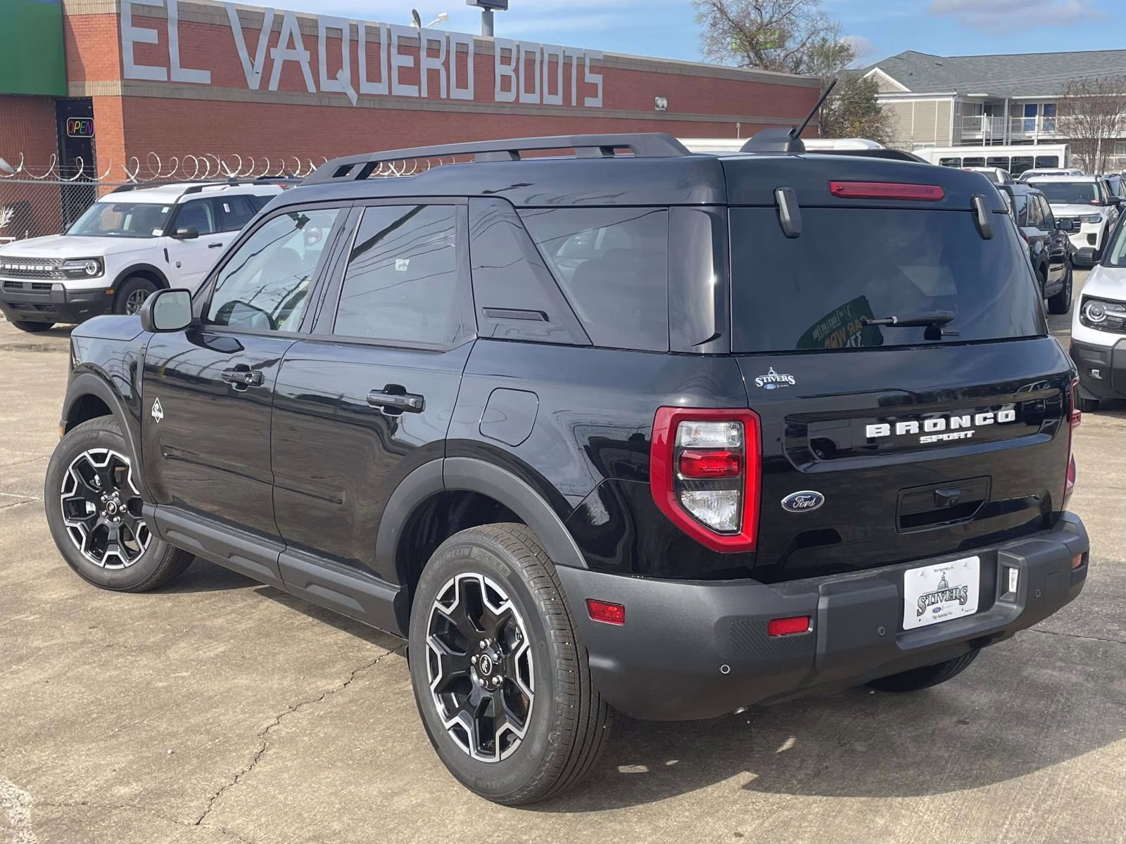 2025 Shadow Black Ford Bronco Sport Outer Banks 4X4 SUV