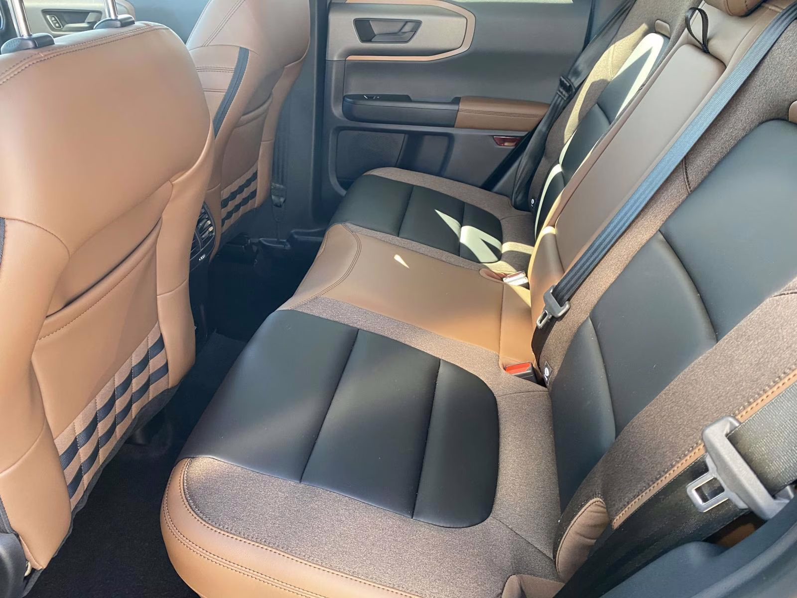 2025 Gray Metallic Ford Bronco Sport Outer Banks 4X4 SUV