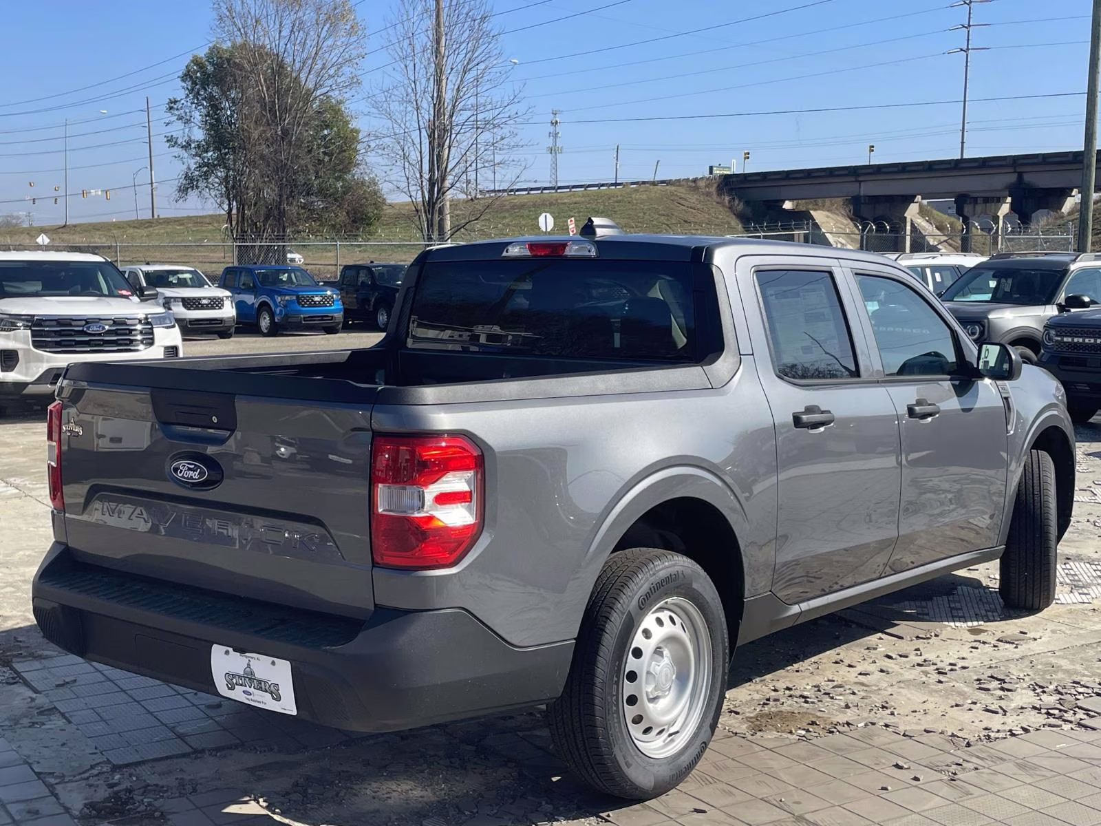2025 Gray Metallic Ford Maverick XL AWD Truck