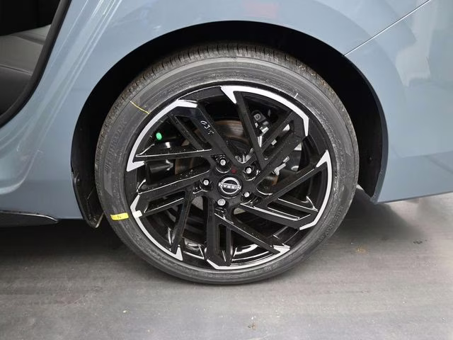 2026 Atlantic Gray/Super Black Nissan Sentra SR FWD Sedan