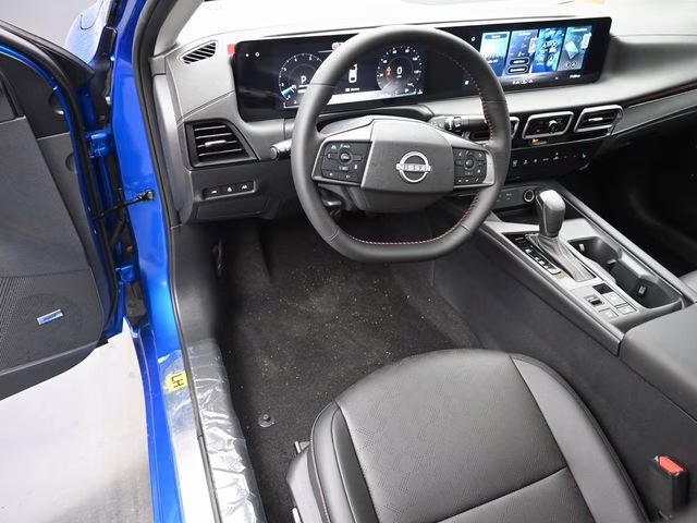 2026 Bluestone Pearl/Super Blk Nissan Sentra SR FWD Sedan