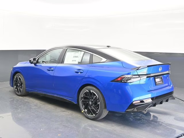 2026 Bluestone Pearl/Super Blk Nissan Sentra SR FWD Sedan