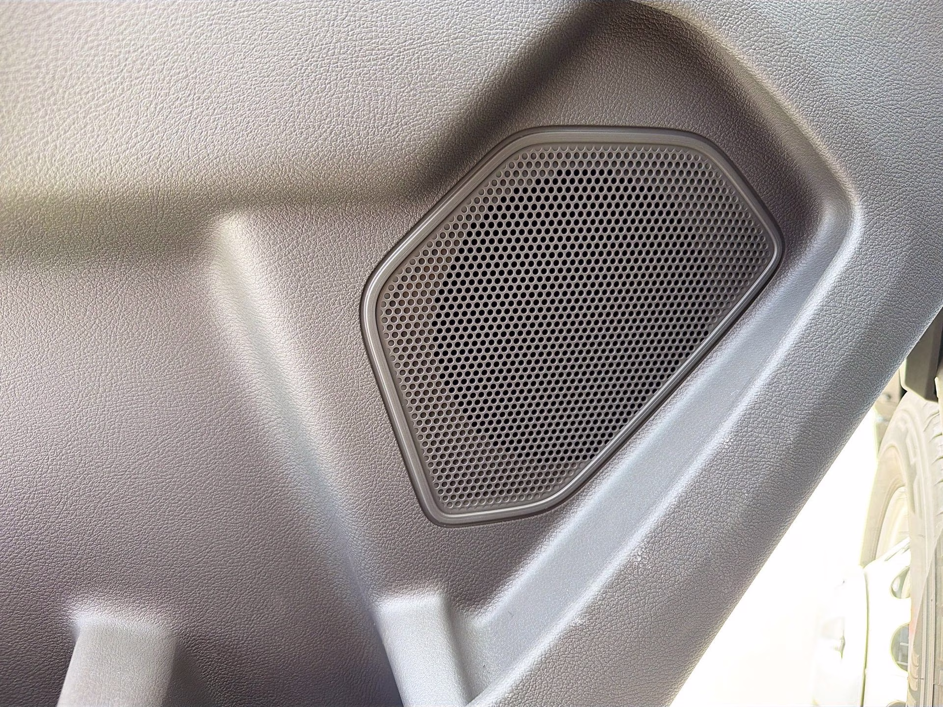 2026 Oxford White Ford Transit-350 XL RWD Crossover
