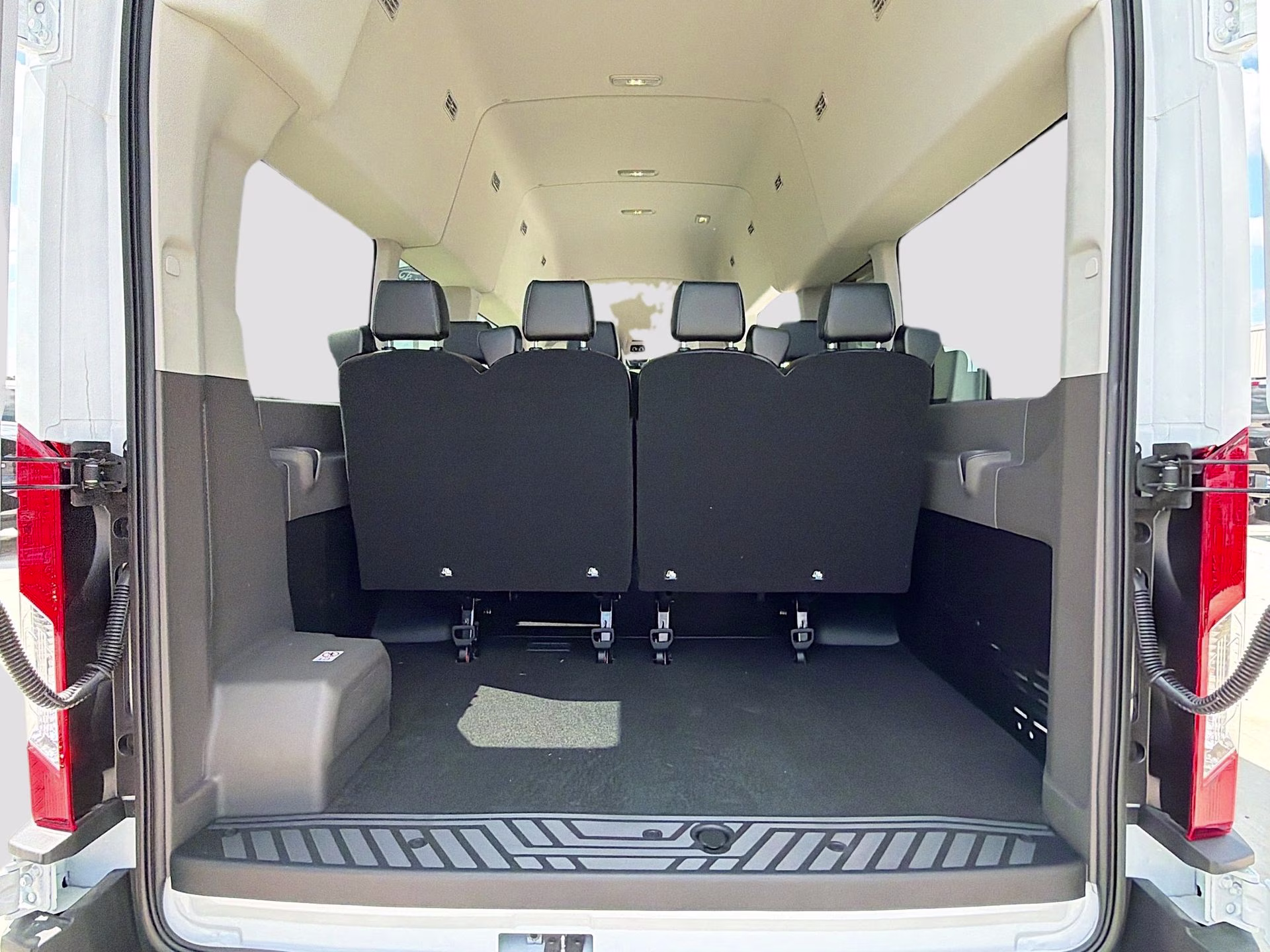2026 Oxford White Ford Transit-350 XL RWD Crossover