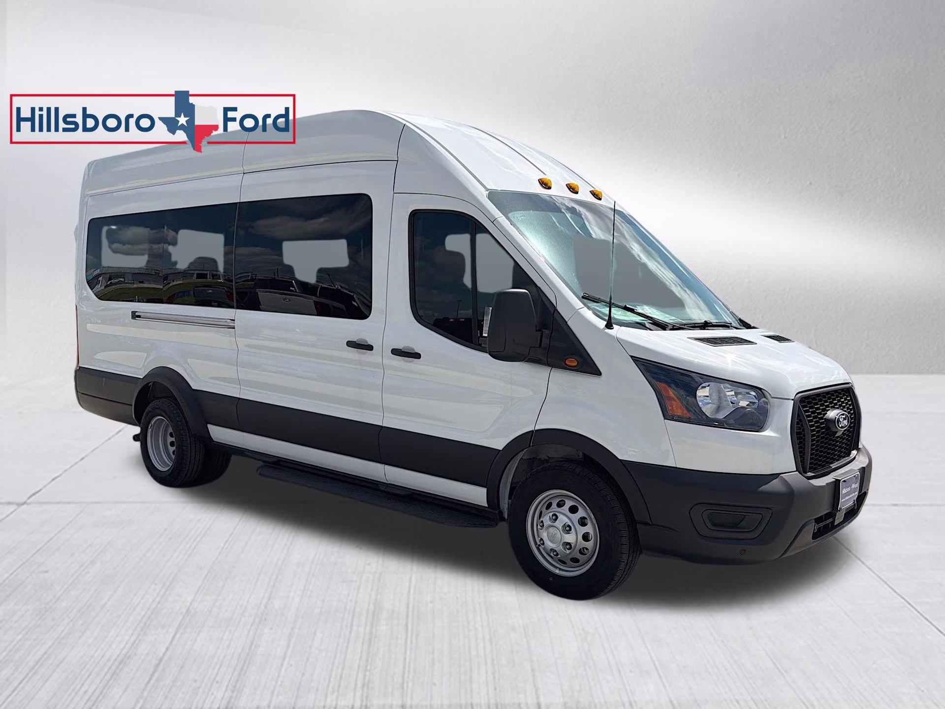 2026 Oxford White Ford Transit-350 XL RWD Crossover