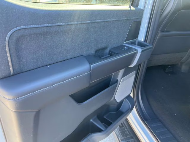 2026 Avalanche Ford F-150 Lariat 4X4 Truck