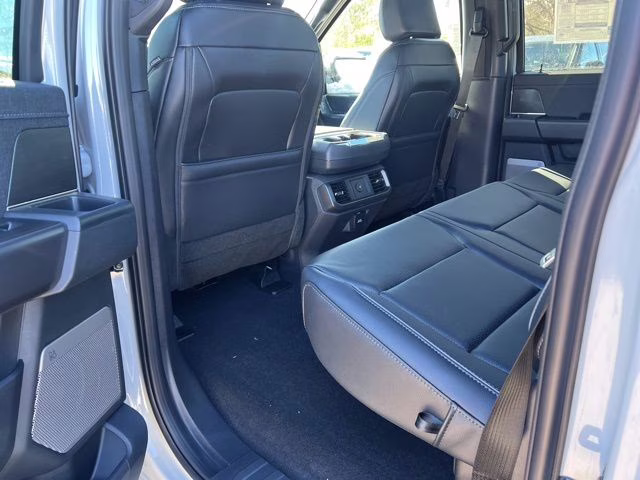 2026 Avalanche Ford F-150 Lariat 4X4 Truck