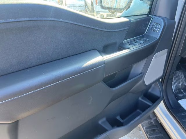 2026 Avalanche Ford F-150 Lariat 4X4 Truck