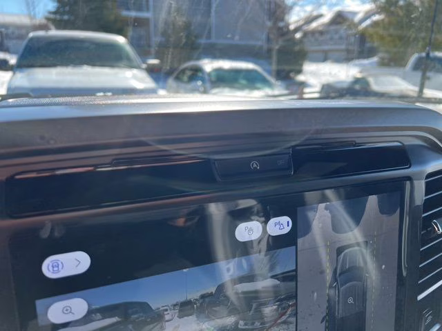 2026 Avalanche Ford F-150 Lariat 4X4 Truck