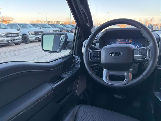 2026 Oxford White Ford F-150 Lariat 4X4 Truck